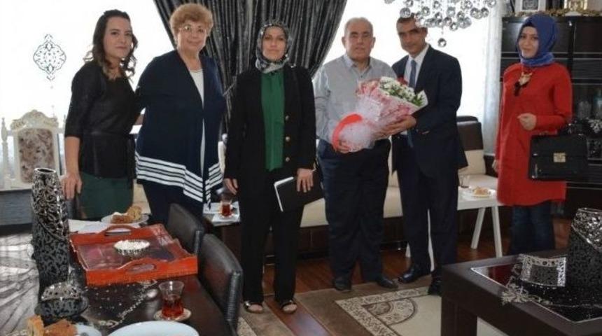 Emekli &Ouml;ğretmenlere Ziyaret