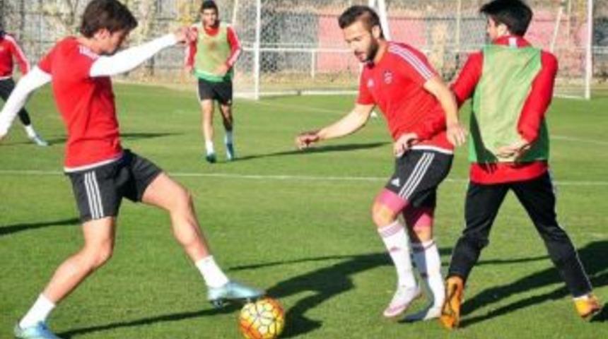 Gaziantepspor, Gen&ccedil;lerbirliği Ma&ccedil;ın Hazırlıklarına Ara Vermeden Başladı