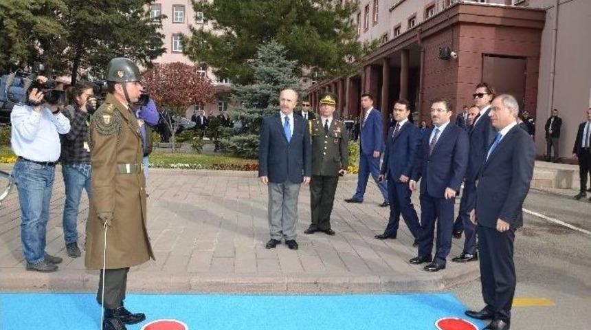 İ&ccedil;işleri Bakanlığı&rsquo;nda Devir-teslim T&ouml;reni