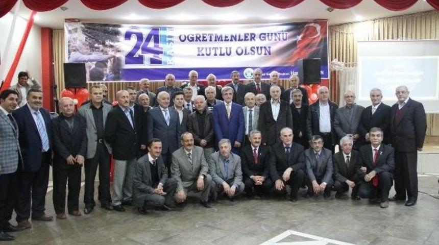 Akyazı&rsquo;da &Ouml;ğretmenler G&uuml;n&uuml;ne &Ouml;zel Gece D&uuml;zenlendi