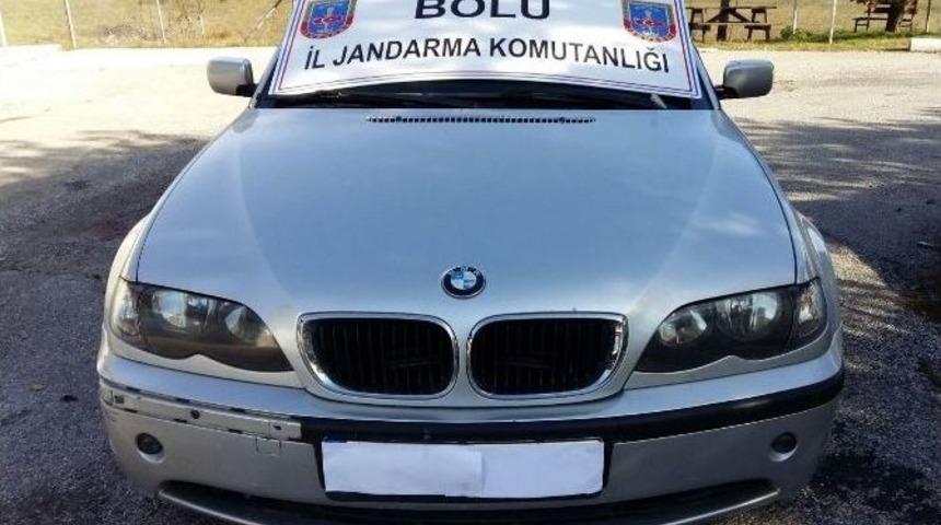 Ka&ccedil;ak Otomobiller Jandarmaya Takıldı