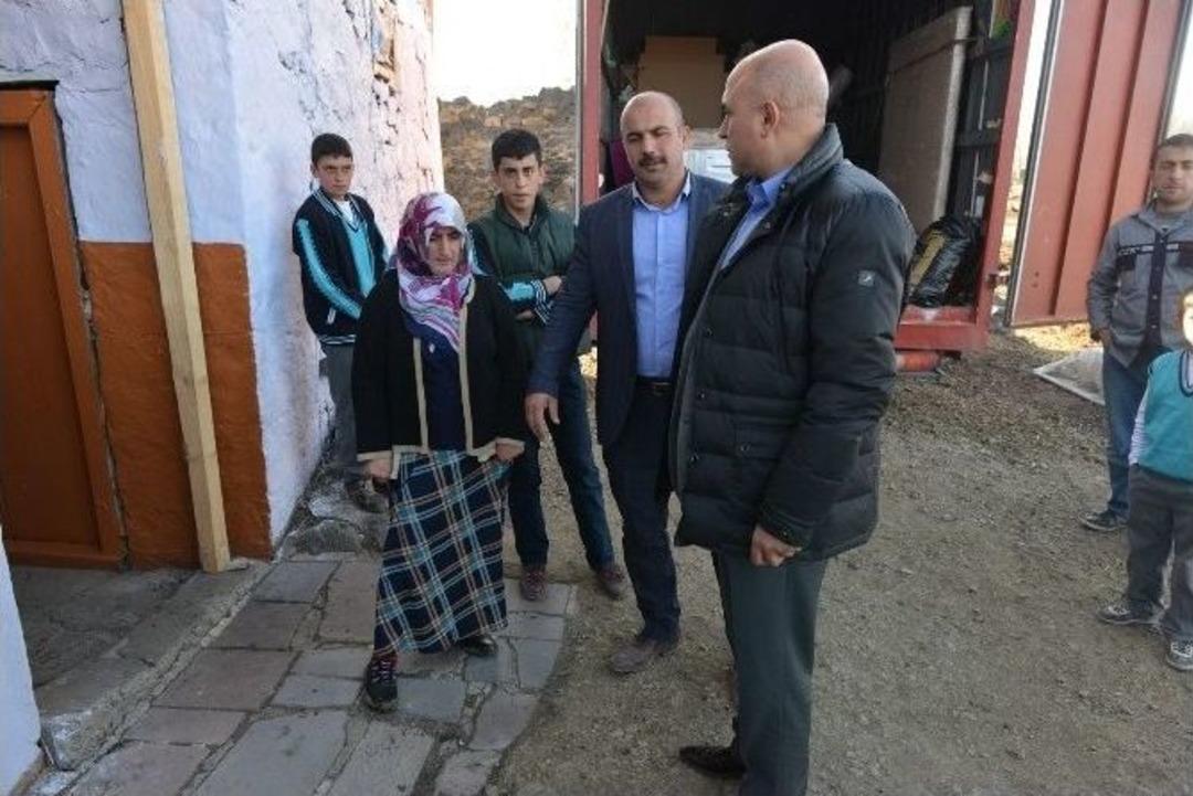 Evleri Yanan Kız Kardeşler B&ouml;yle Sevindi