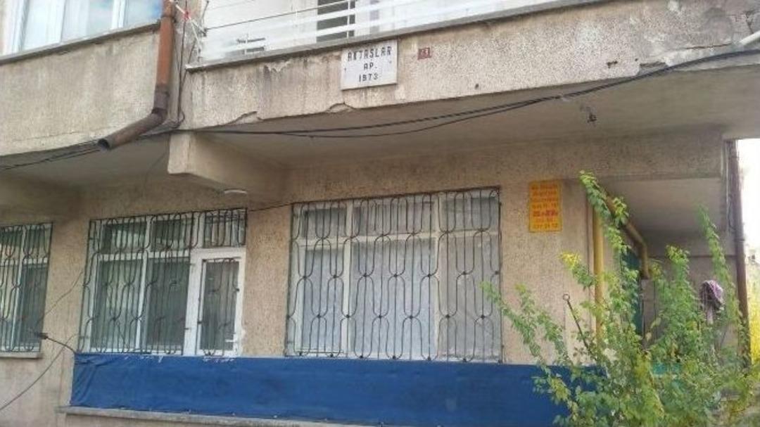 Cinnet Ge&ccedil;iren Kadın Annesini Ve 9 Aylık Kızını &Ouml;ld&uuml;rd&uuml;