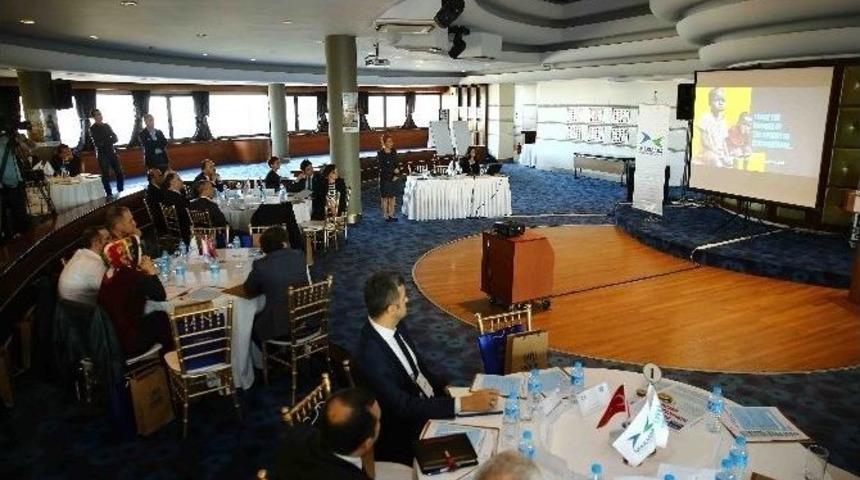 M&uuml;ltecilerin Durumu &Ccedil;alıştayda Masaya Yatırıldı