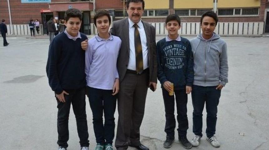 Milli Eğitim M&uuml;d&uuml;r&uuml; &Ouml;zen, Teog Sınavlarının Yapıldığı Okulları Gezdi