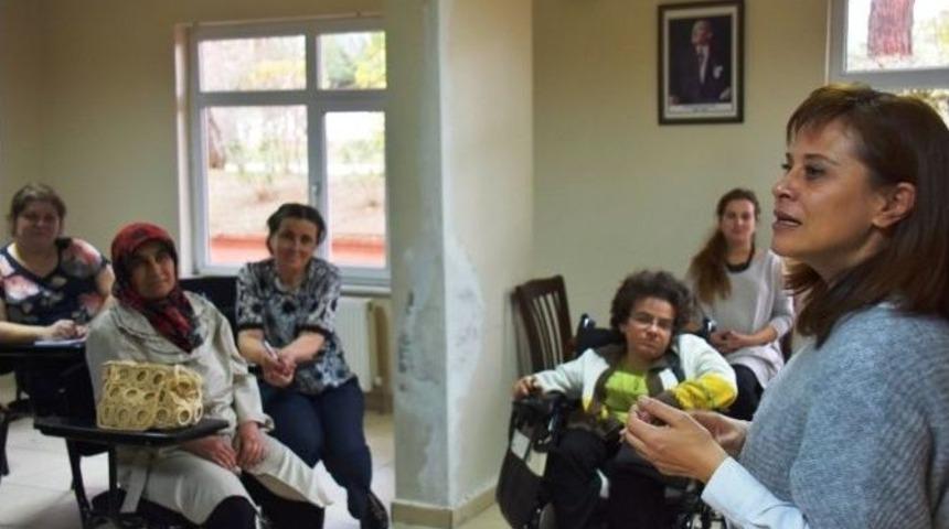 Kadınlara &rsquo;girişimcilik&rsquo; Eğitimi