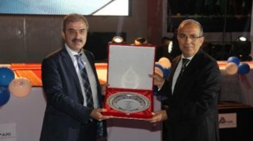 Spora Ve Sporcuya Destek Başkan Din&ccedil;&rsquo;e &Ouml;d&uuml;l Getirdi