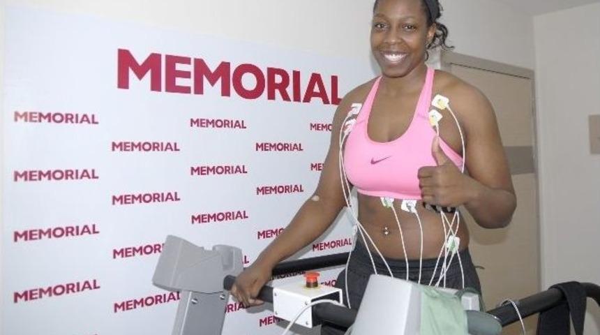 Chelsea Gray Sağlık Kontrol&uuml;nden Ge&ccedil;ti