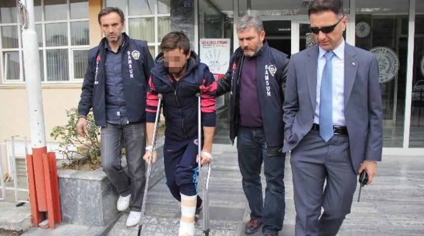 Koltuk Değneği Yardımıyla Adliyeye G&ouml;t&uuml;r&uuml;ld&uuml;