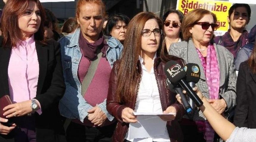 Mersin Kadın Platformu&rsquo;ndan Haklarında Dava A&ccedil;ılan Kadınlara Destek