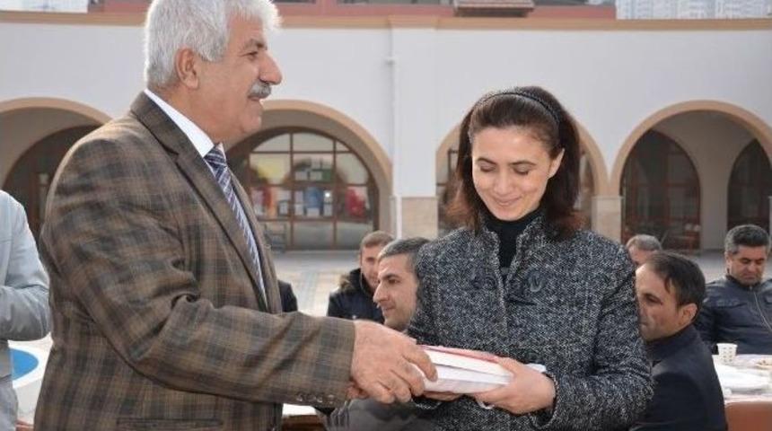 Kernek K&uuml;lliyesi&rsquo;nde &Ouml;ğretmenler G&uuml;n&uuml; Kutlaması