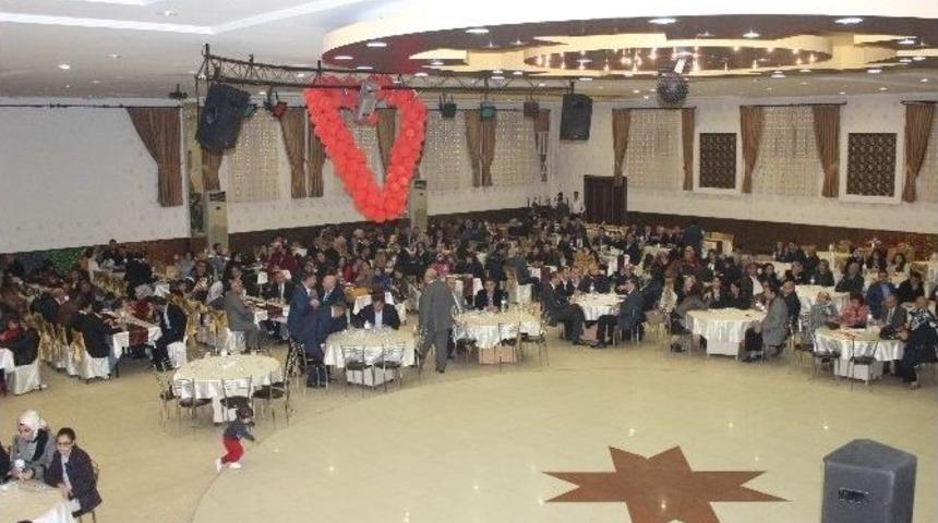 &Ouml;ğretmenler G&ouml;n&uuml;llerince Eğlendi