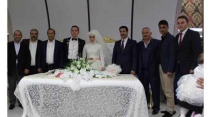 Başkan Yaman, Gen&ccedil;lerin Mutluluklarına Ortak Oldu