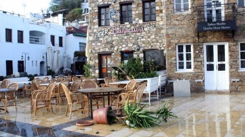 Marmaris&rsquo;te Fırtına Etkili Oldu
