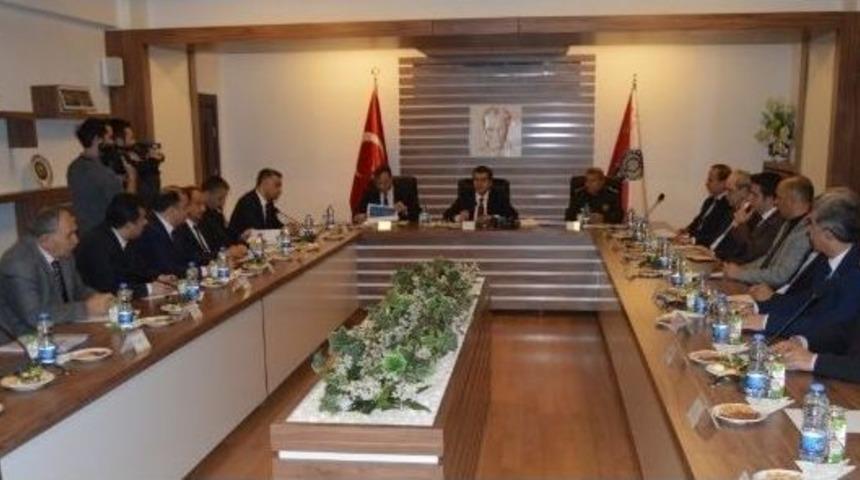 Kayseri Valisi Orhan D&uuml;zg&uuml;n: