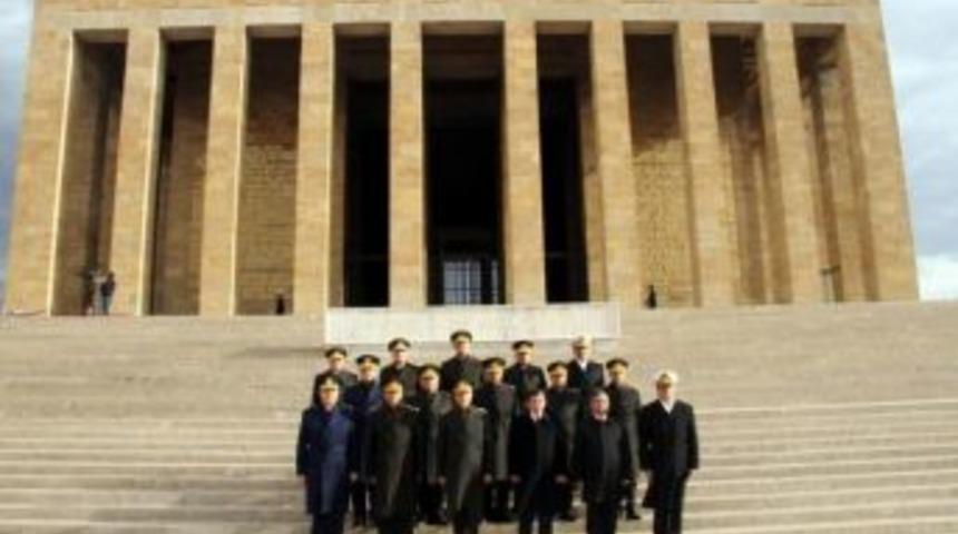 Başbakan Davutoğlu&rsquo;ndan Foto Muhabirlerine Teklif
