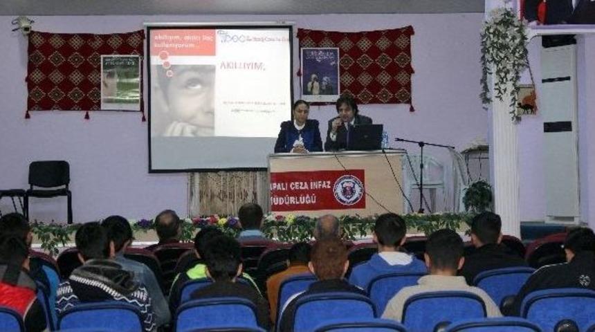 Cezaevinde &lsquo;akıllı İla&ccedil; Kullanımı&rsquo; Semineri Verildi