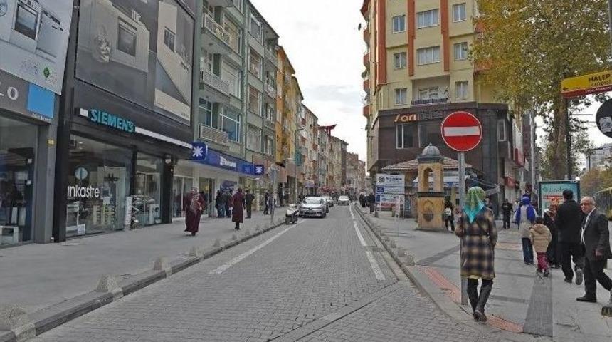 İki Caddede Tek Y&ouml;n Uygulaması Başladı