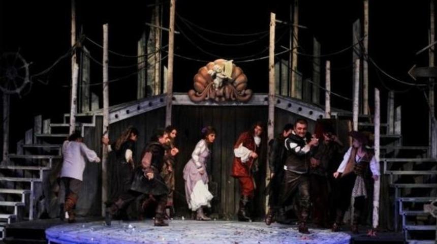 Afa&rsquo;da &lsquo;&uuml;stad Moliere Evleniyor&rsquo; İsimli Tiyatro Oyunu Sahnelendi