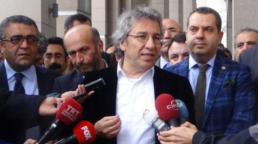 Can D&uuml;ndar Ter&ouml;r Soruşturmasında İfade Vermek &Uuml;zere Adliyede