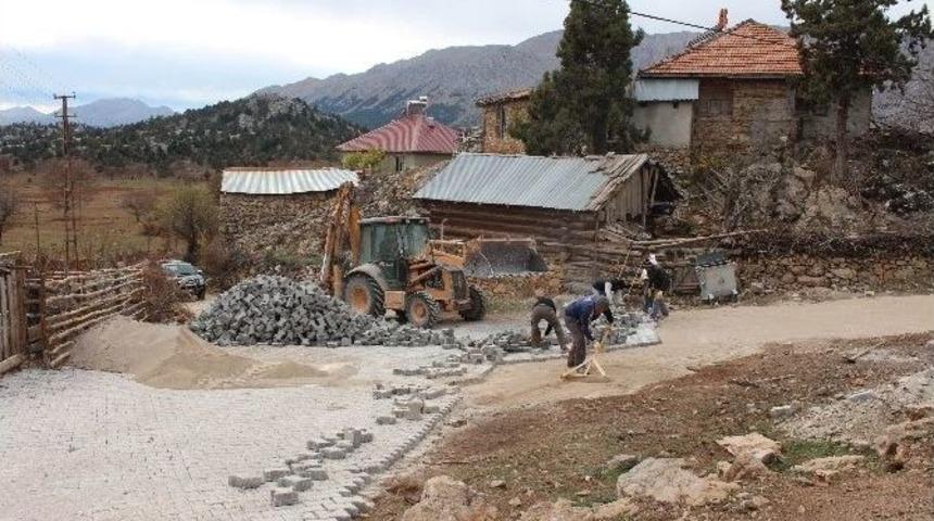 Beyşehir Belediyesi En &Uuml;cra K&ouml;şelere Hizmet G&ouml;t&uuml;r&uuml;yor
