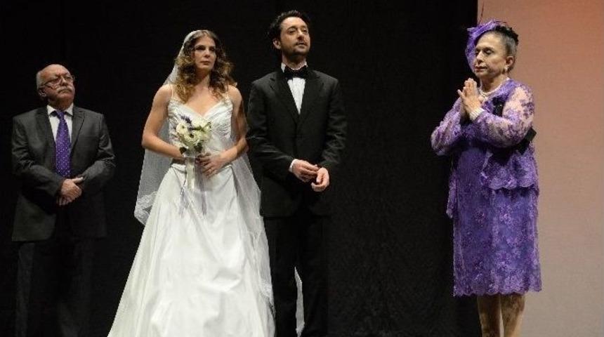 Tiyatronun Kalbi Bilecik&rsquo;te Atıyor