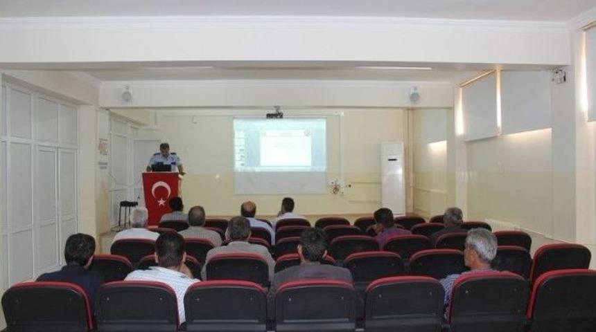 Okul Servis Şof&ouml;rleri Eğitici Eğitim Semineri Verildi