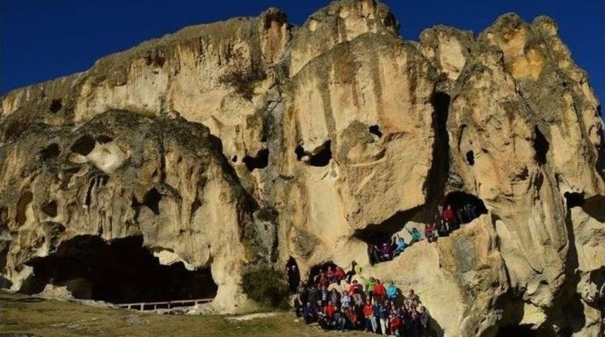 İzmirli Dağcılar Afyonkarahisar&rsquo;da Frig Vadisi&rsquo;ni Gezdi