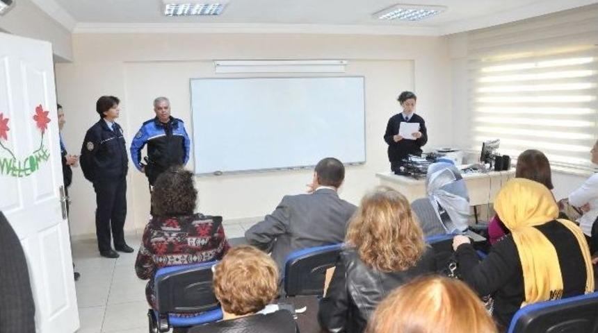 Nazilli&rsquo;de &lsquo;kadına Şiddete Hayır&rsquo; Konuşuldu