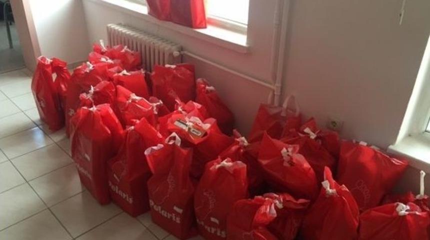 Nevşehir Ticaret Borsası, Öğrencilere Kışlık Ayakkabı Dağıttı