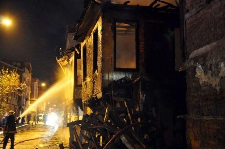 Tinerciler Tarihi Evleri Kül Etti G2