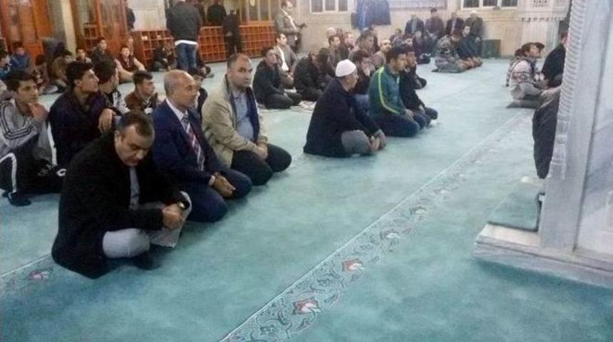 Hayatını Kaybeden &Ouml;ğretmenler İ&ccedil;in Mevlidi Şerif Okutuldu