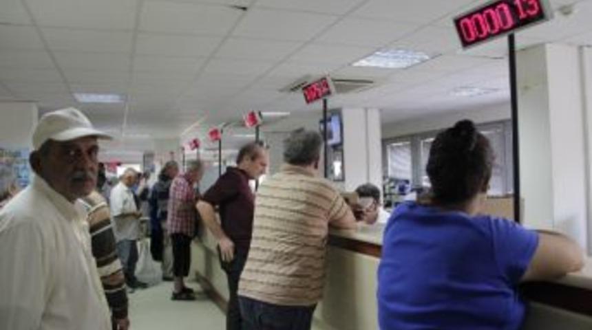 Konak Ve &Ccedil;iğli&rsquo;de Vezneler Hafta Sonu A&ccedil;ık