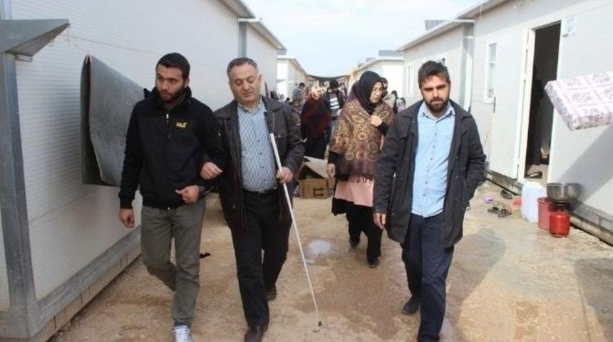 T&uuml;rkiye Beyazay Derneği Genel Başkanı Ayva, Suriye&rsquo;deki Kampları Ziyaret Etti