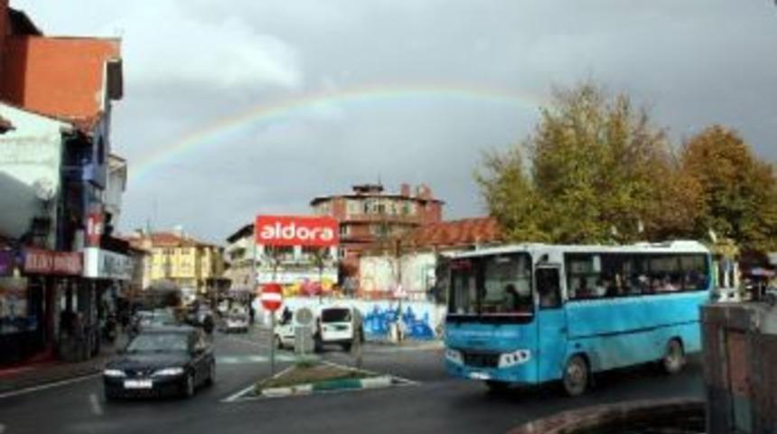 K&uuml;tahya&rsquo;da G&ouml;kkuşağı B&uuml;y&uuml;ledi