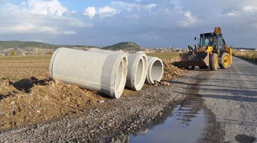 Fo&ccedil;a&rsquo;da Yol &Ccedil;alışmaları