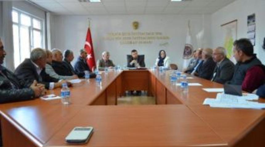 İl Genel Meclis Başkanı &Ouml;zg&uuml;n, K&ouml;y Muhtarları İle Bir Araya Geldi