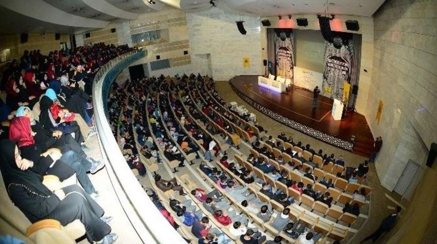 Tarihi Roman Ve Romanda Tarih Bilgi Ş&ouml;leni Başladı