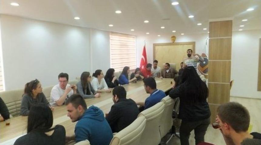 Kaymaklı Belediye Başkanından Yabancı Heyete Kaymak İkramı