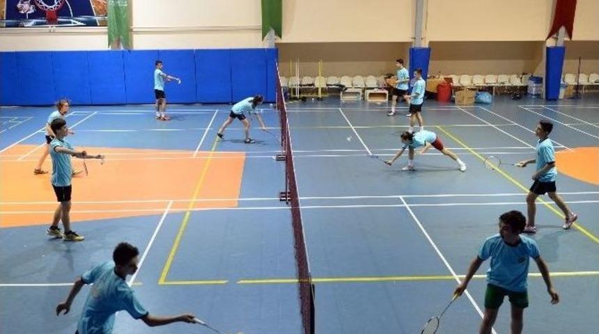 Badmintoncuların Hedefi Milli Takım