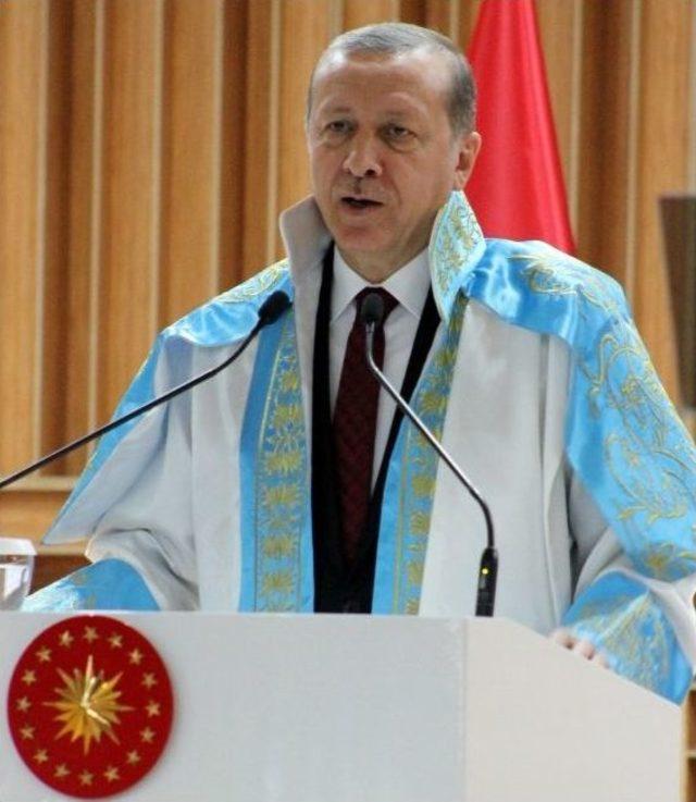 Cumhurbaşkanı Erdoğan’a Bayburt Üniversitesi’nde Fahri Doktora Unvanı Verildi