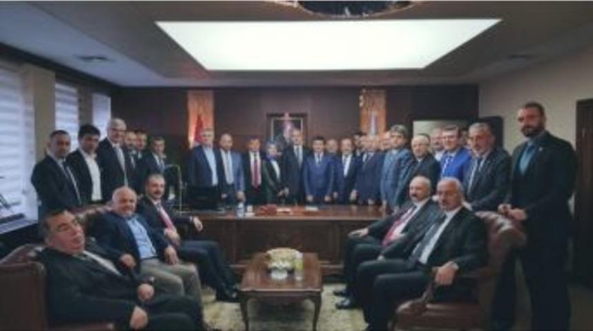 Vali &Ouml;z Ve Başkan G&uuml;mr&uuml;k&ccedil;&uuml;oğlu&rsquo;ndan Trabzonlu Bakanlara Hayırlı Olsun Ziyareti