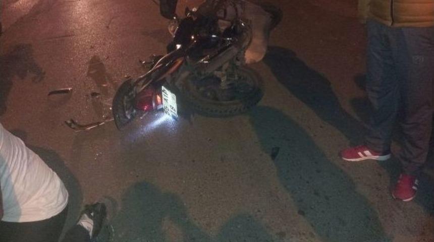 Otomobil İle Motosiklet &Ccedil;arpıştı: 1 Yaralı