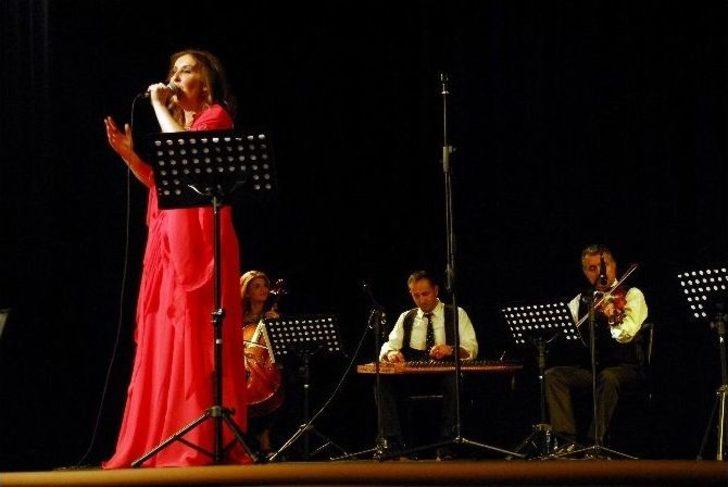 Yeşilçam Film Müzikleri Konseri Büyüledi G3