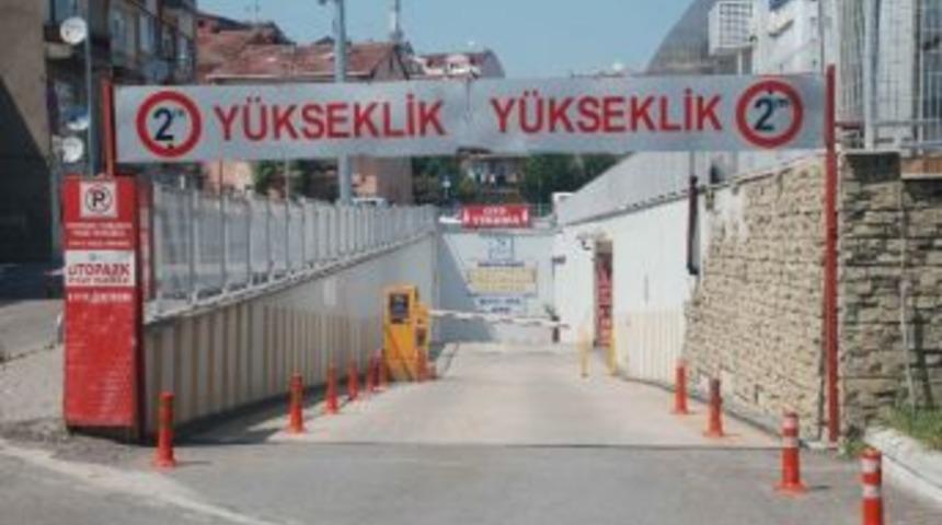 Belediye Otoparkı&rsquo;nda Ara&ccedil; Yıkama Hizmeti