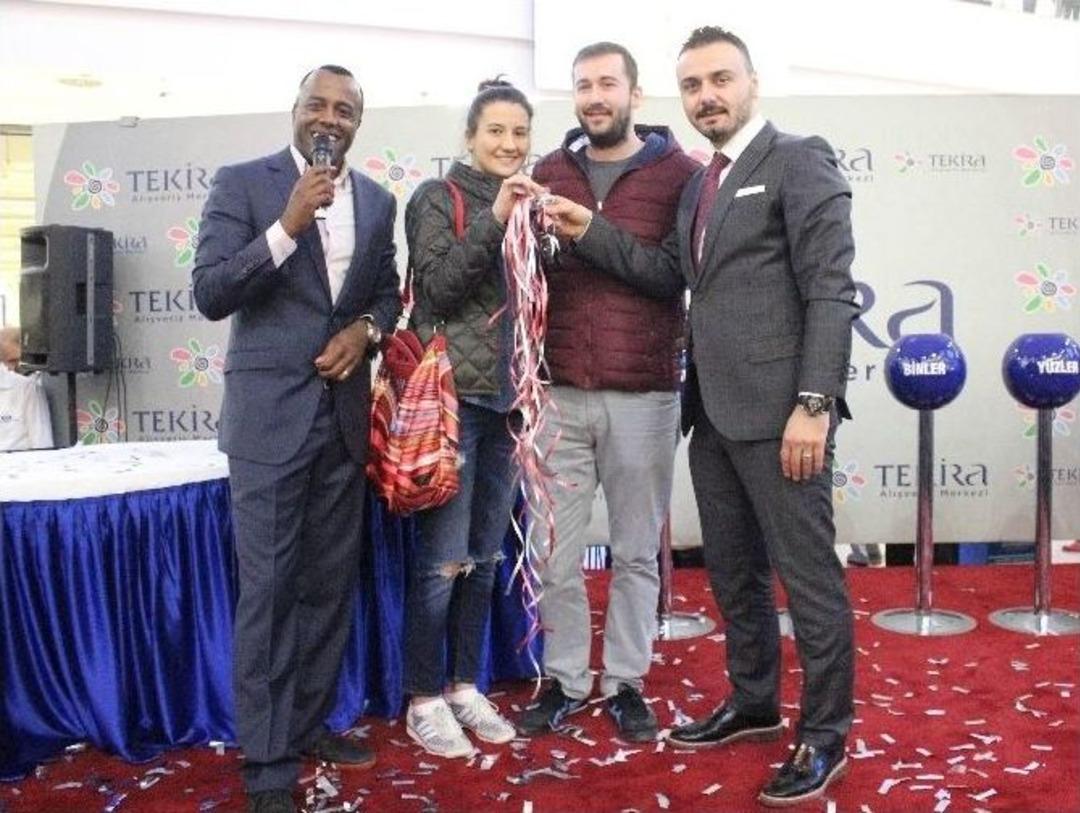 Damatlık Almaya Gittiler, Mercedes Kazandılar