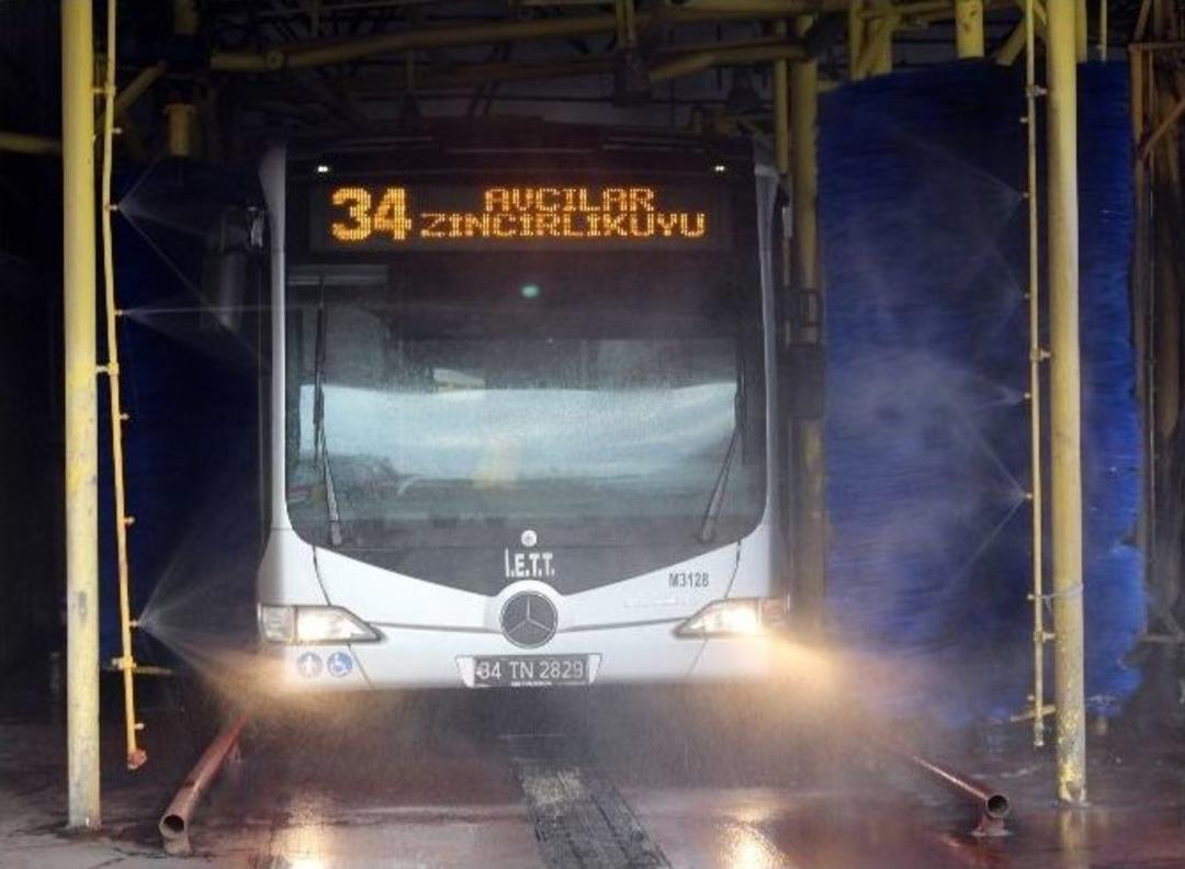 (&ouml;zel Haber) Metrob&uuml;slerde Kış Temizliği