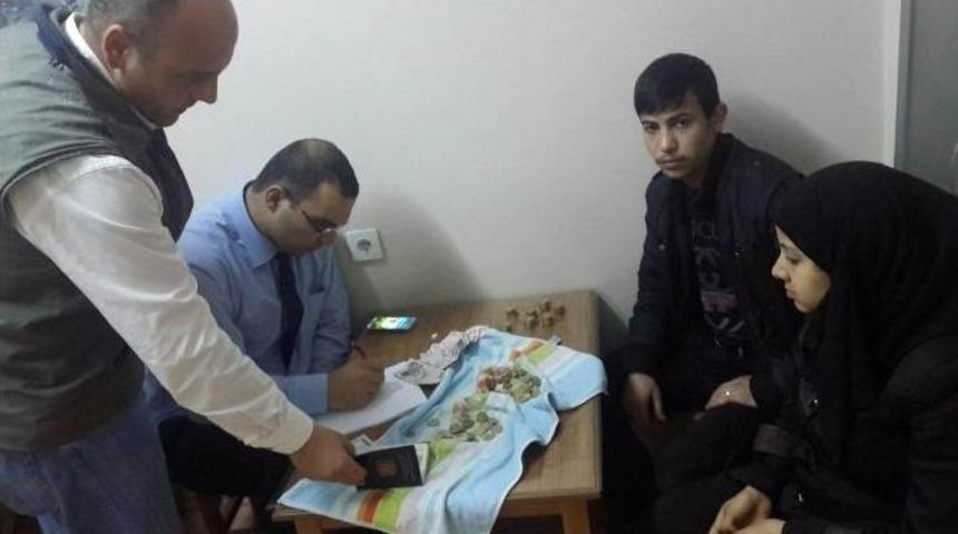 Suriyeli Dilenciye Zabıta Ekipleri Ge&ccedil;it Vermedi