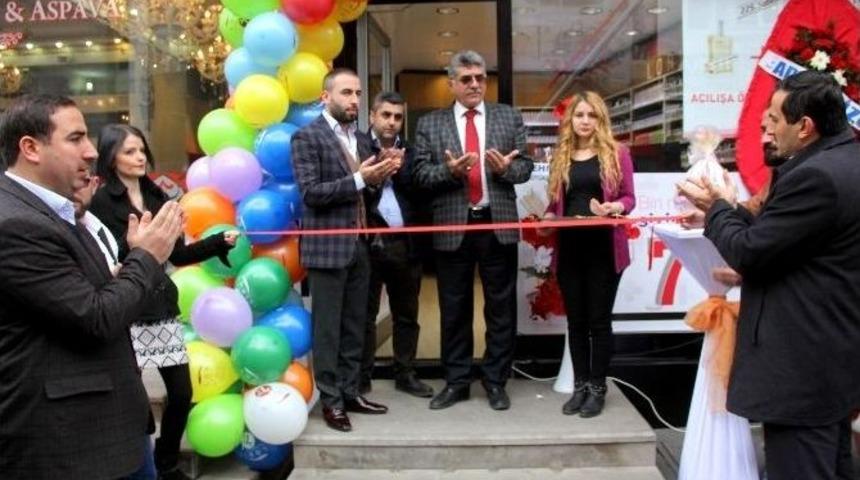 Loris Parf&uuml;m&uuml;n Erzurum&rsquo;da İkinci Şubesi A&ccedil;ıldı