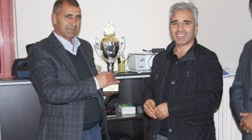 Olgunlar Ligi Şampiyonu Şavakspor